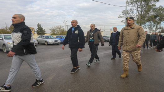 القوات المسلحة تبدأ بإجراء الفحوصات الطبية للمكلفين بخدمة العلم - صور