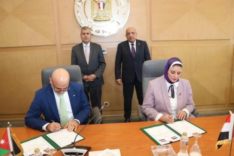 تجديد عقد تبادل الطاقة الكهربائية بين الأردن ومصر