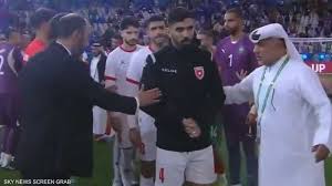 #عاجل..استشارية نفسية أسرية تكشف الجانب النفسي وراء رفض المصافحة في المباريات