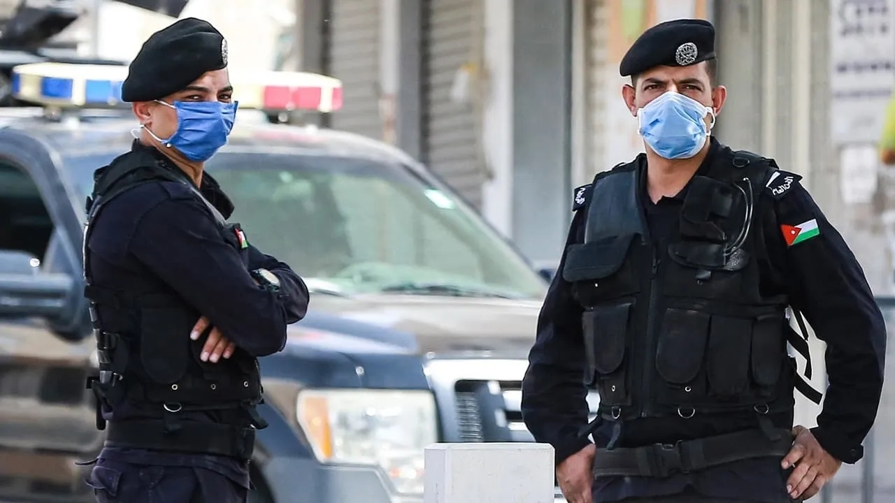 أردنية تستعين برجلين لإيقاع زوجها بقضية مخدرات #عاجل 