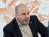 أقلام تتحطّم على أعتاب وزارة الشباب