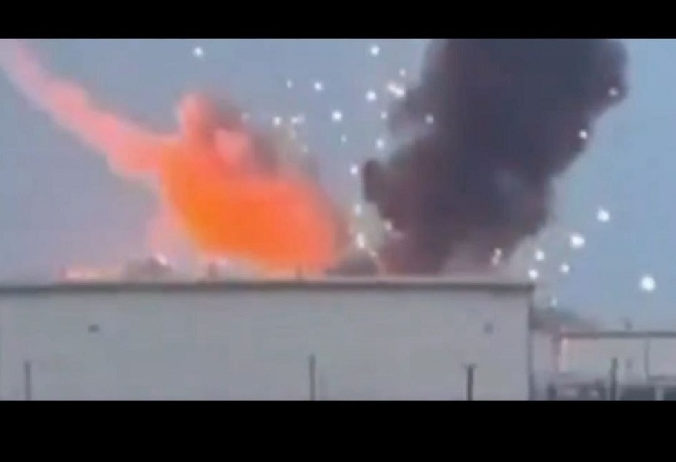 البحرين تطمئن: جودة الهواء سليمة بعد استهداف منشأة بتروكيماوية