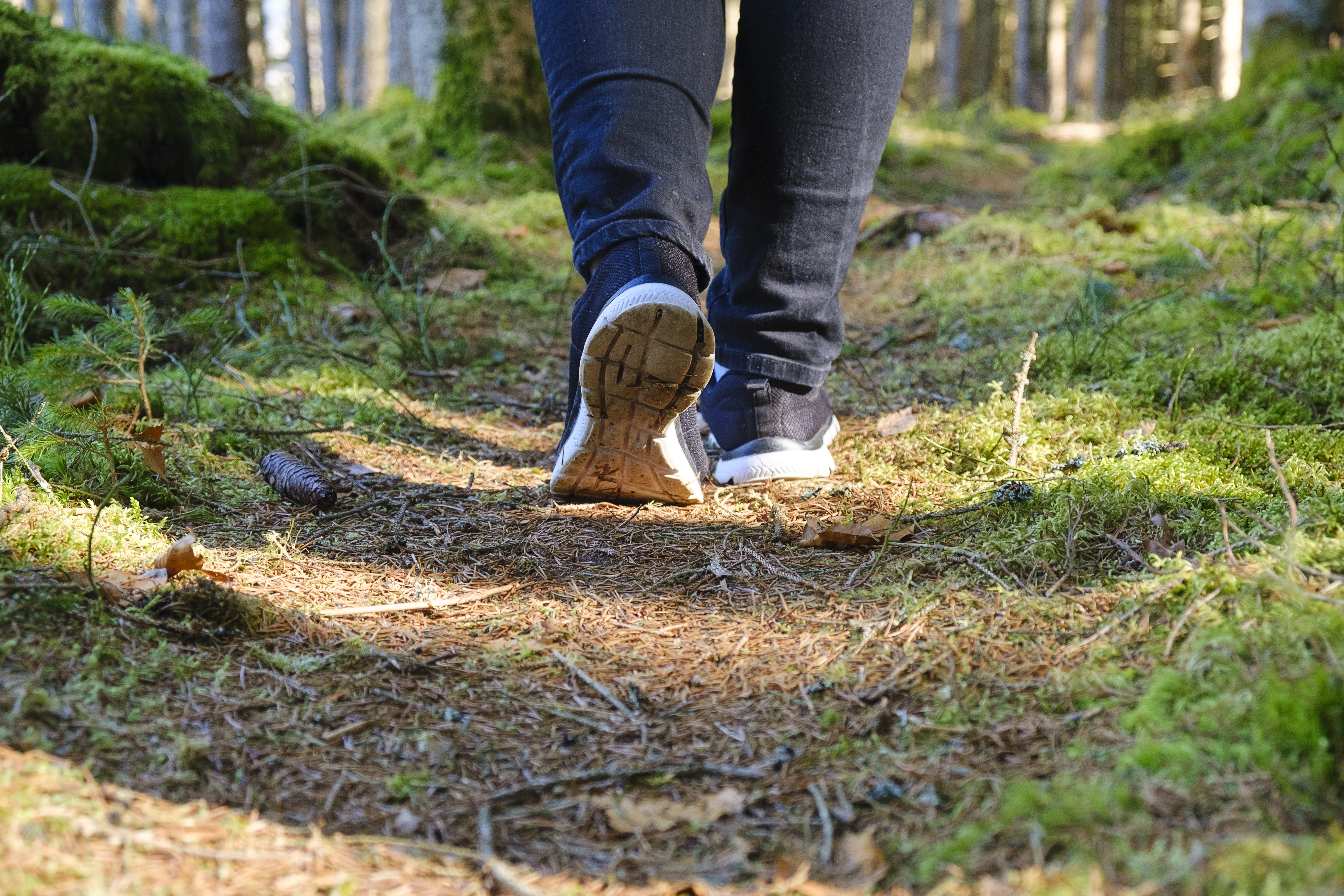 عشر دقائق من المشي الصامت تنعش عقلك وتزيل التوتر