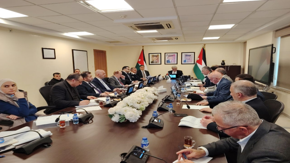 وزير النقل يؤكد جاهزية ميناء العقبة لاستقبال زيادة حركة التجارة