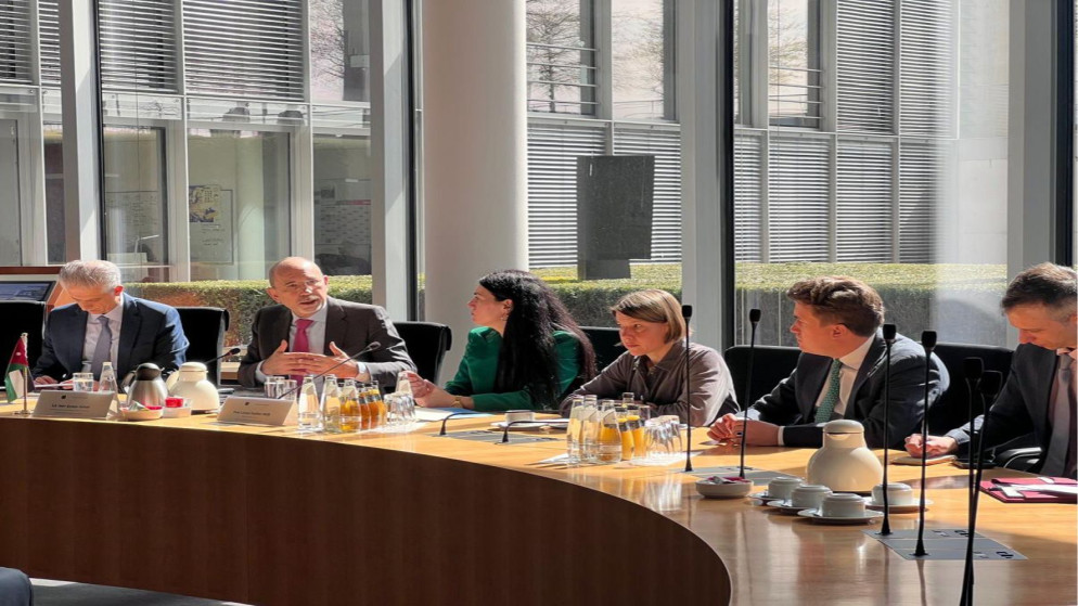 الصفدي يؤكد على دعم أونروا خلال زيارته لألمانيا