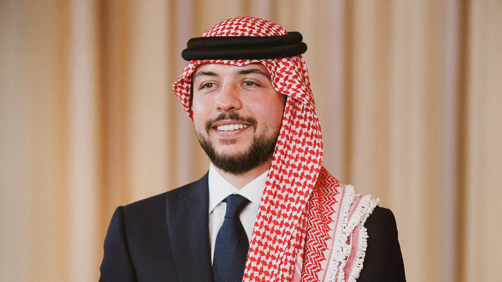 ولي العهد يبدأ زيارة عمل إلى قطر والبحرين