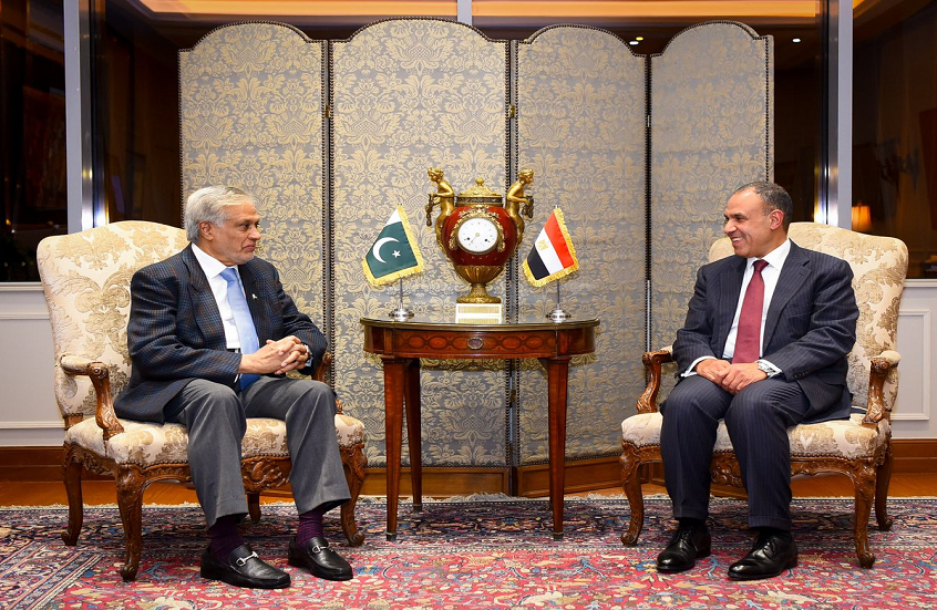 مباحثات مصر وباكستان لتعزيز السلام بين امريكا وايران